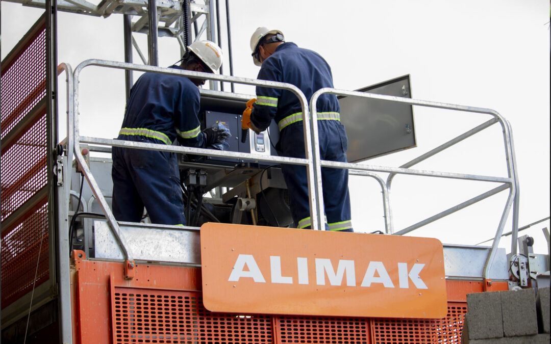 Técnicos e Ingenieros Electromecánicos para el Área de Elevadores