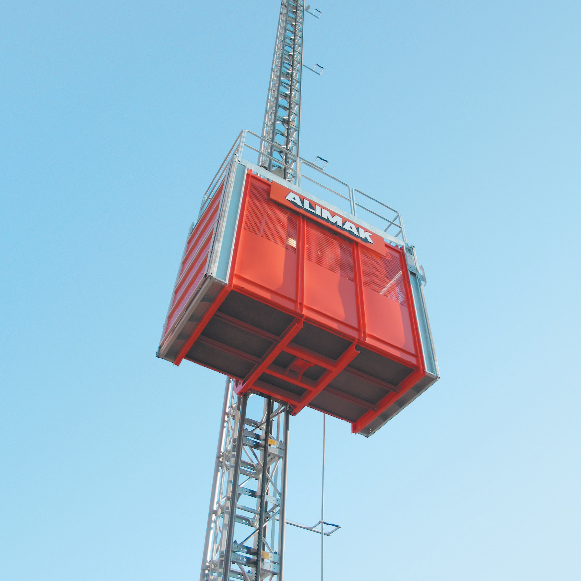 Elevador de Obra Alimak Scando 650