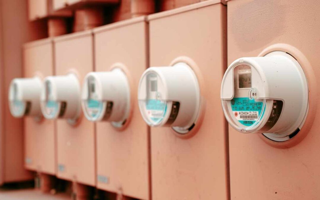 ¿Su factura eléctrica industrial es demasiado alta? 7 fugas de energía comunes y cómo solucionarlas